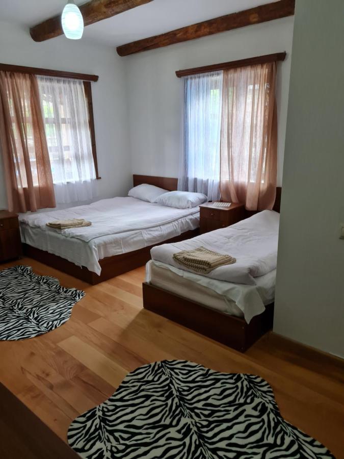 Guest House Shina Omalo Esterno foto