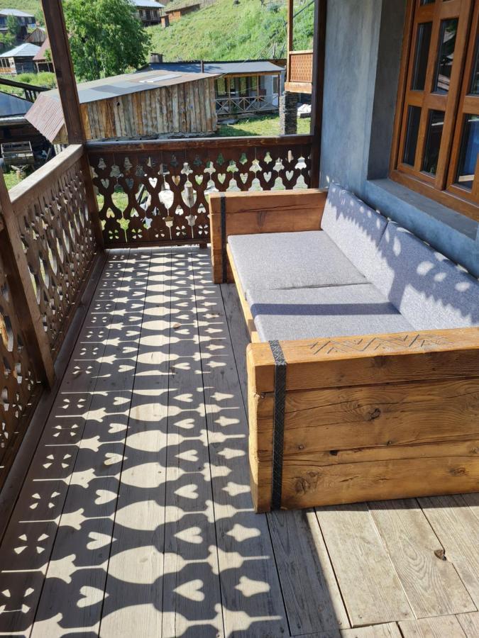 Guest House Shina Omalo Esterno foto