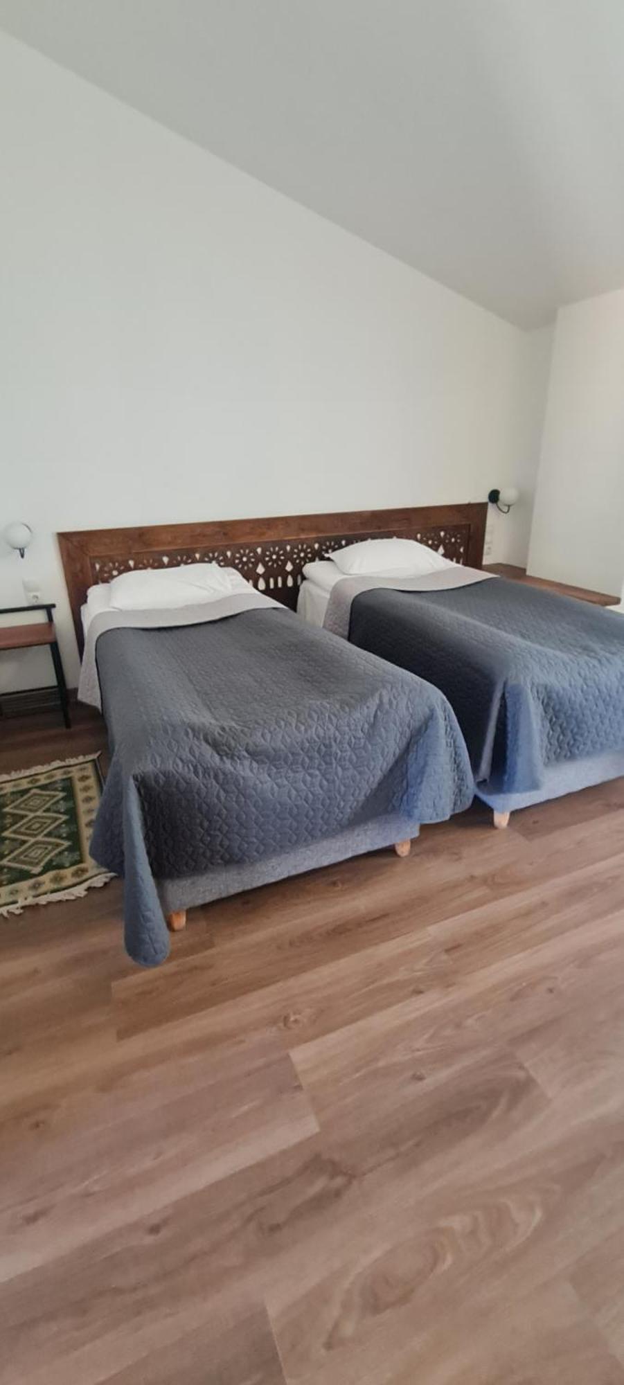 Guest House Shina Omalo Esterno foto